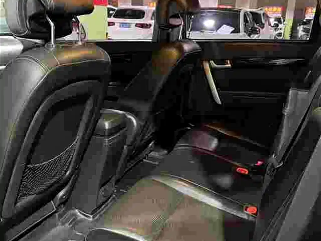 Chevrolet Captiva — миниатюра 6