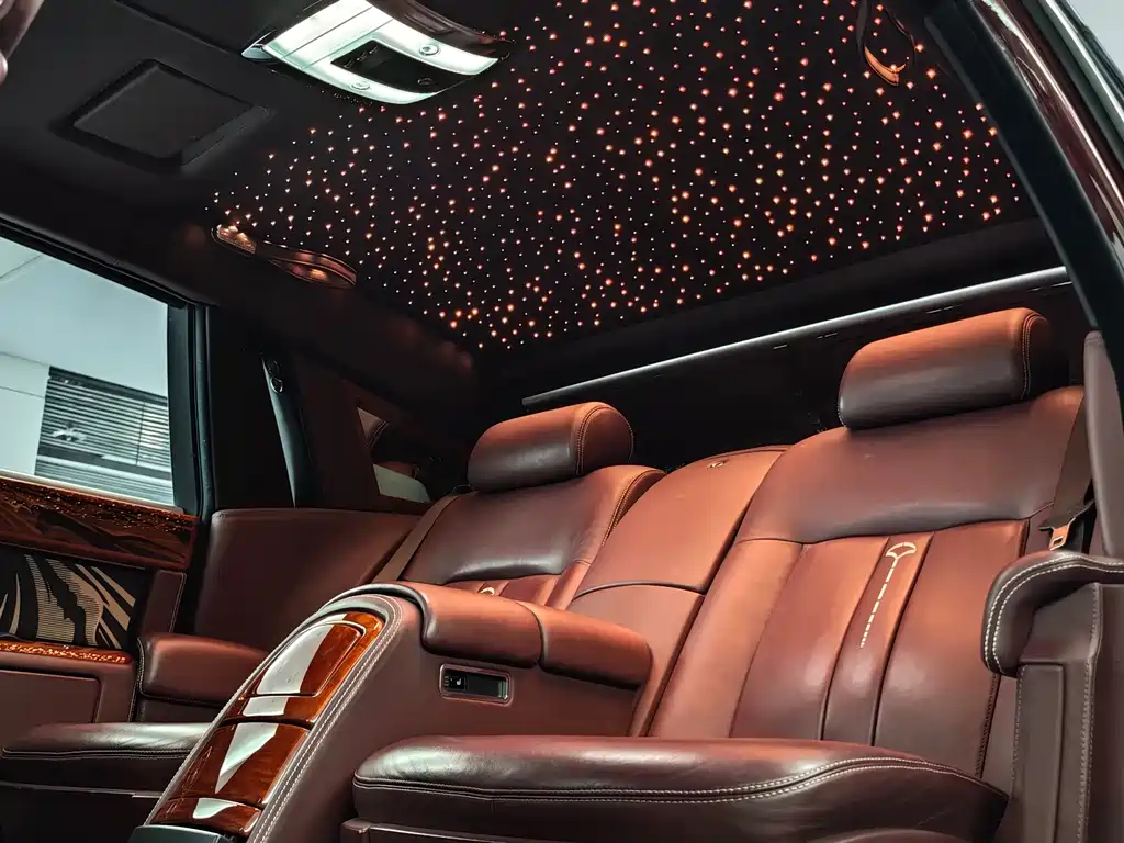 Rolls-Royce Phantom — миниатюра 19