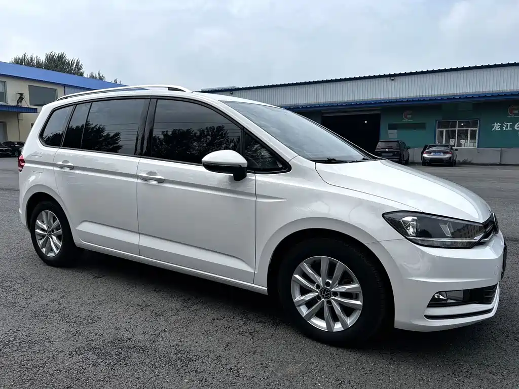 Volkswagen Touran — миниатюра 6