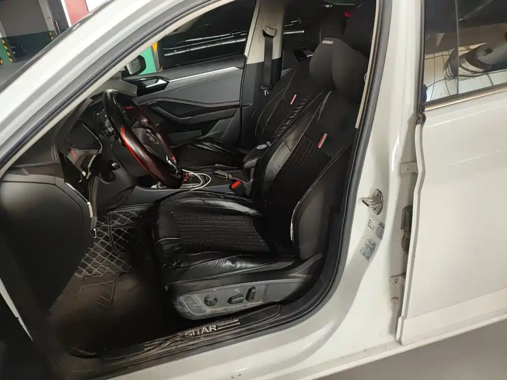 Volkswagen Sagitar — миниатюра 8