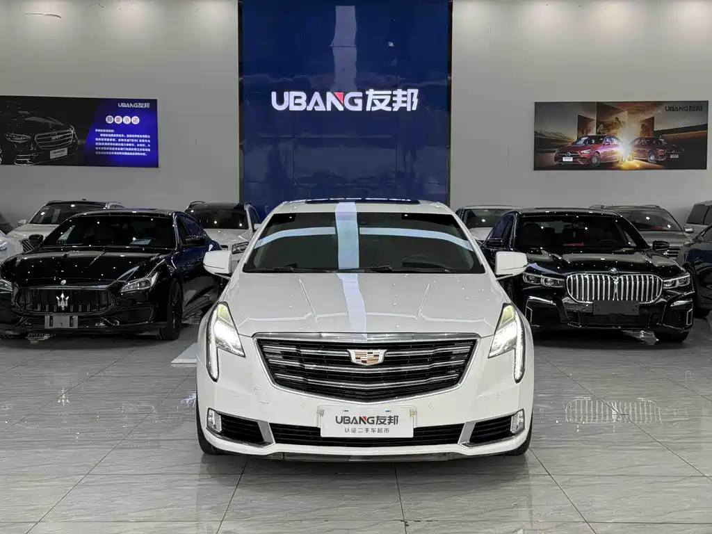 CADILLAC XTS