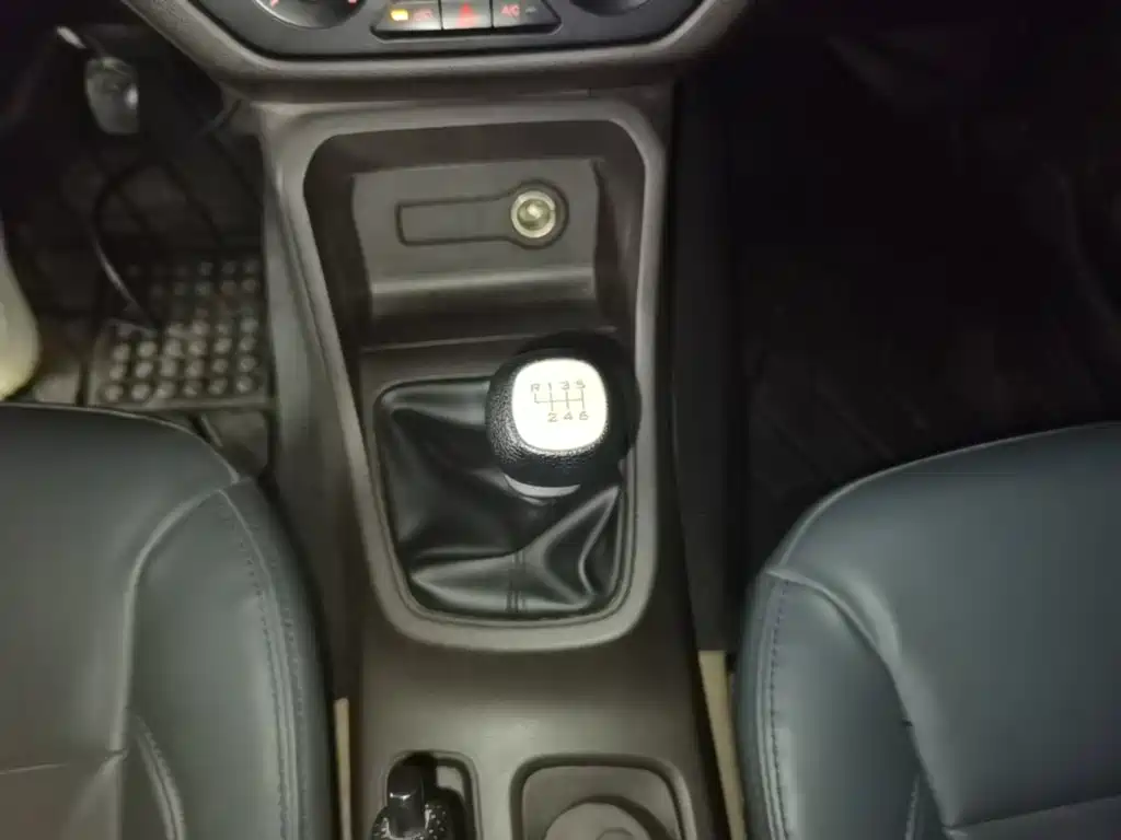 Wuling Hongguang — миниатюра 14