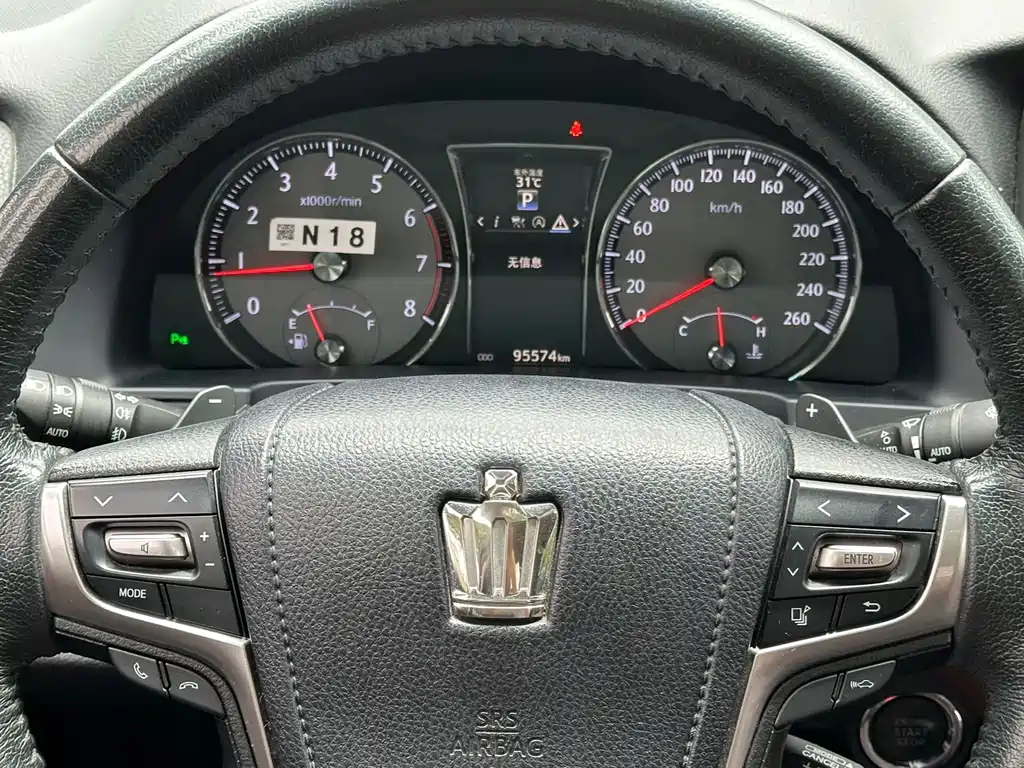 Toyota Crown — миниатюра 9