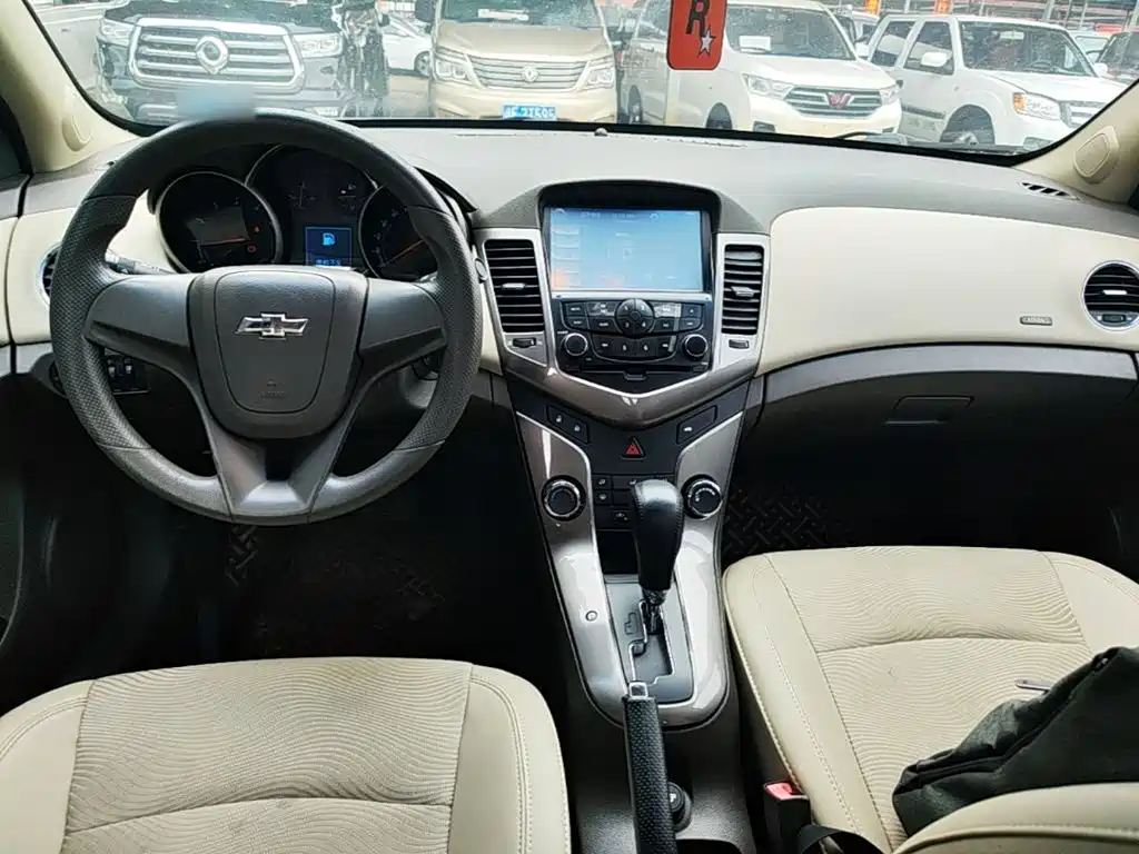 Chevrolet Cruze — миниатюра 10