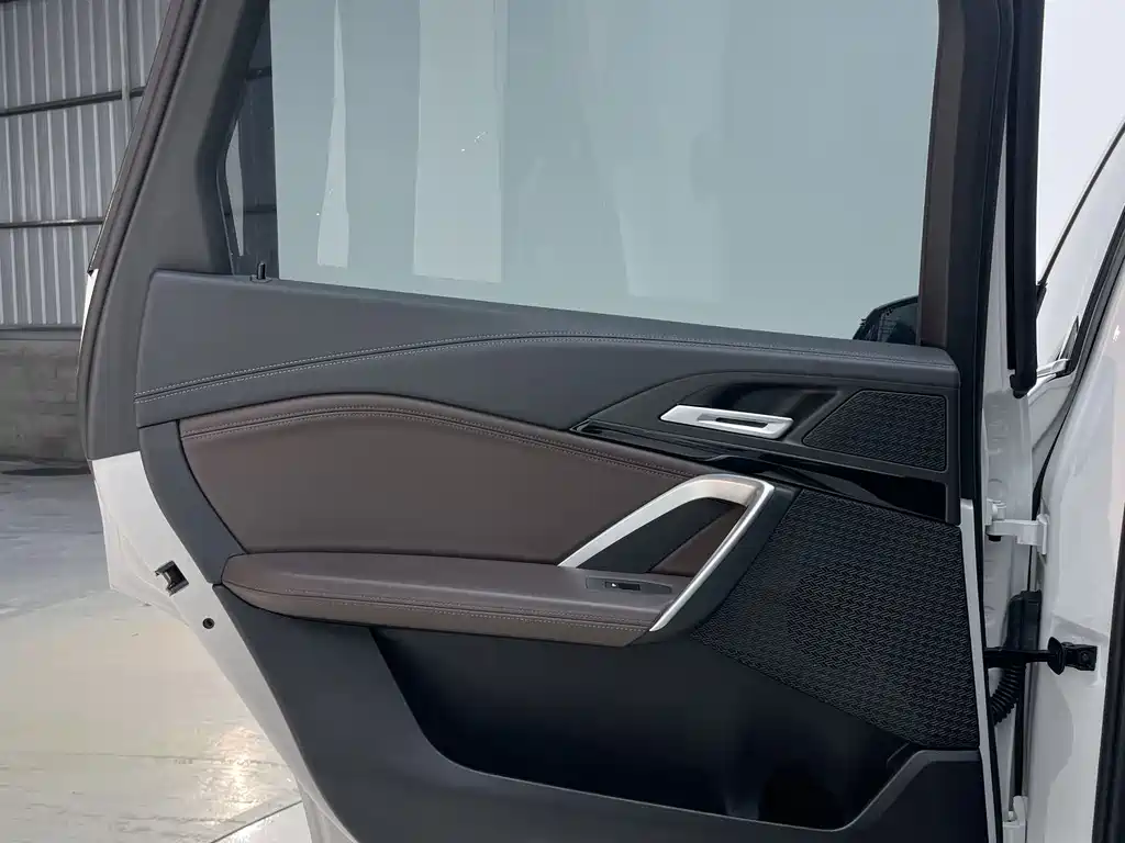 BMW X1 — миниатюра 14
