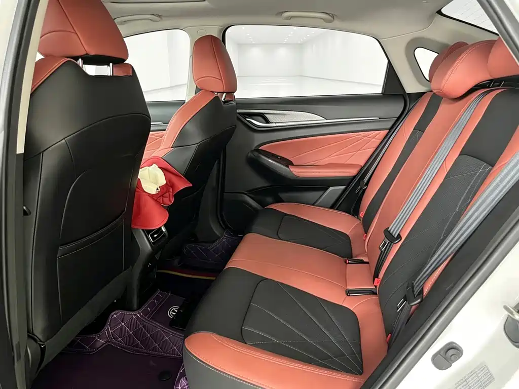 Changan Eado — миниатюра 5