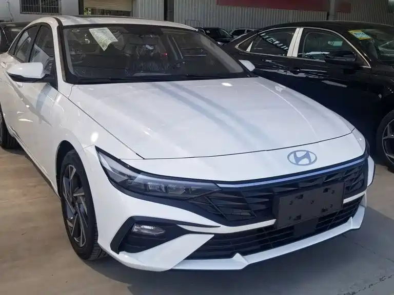 Hyundai Elantra — миниатюра 4