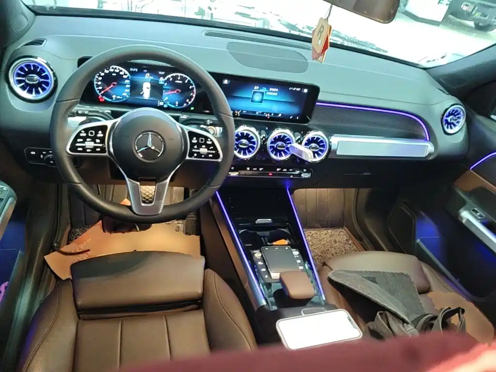Mercedes-Benz GLB — миниатюра 10