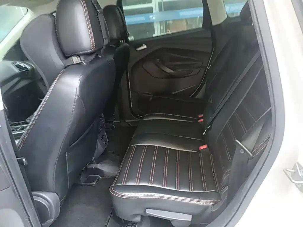Ford Kuga — миниатюра 17