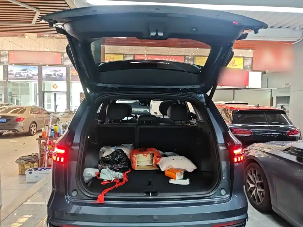 Geely Xingyue L — миниатюра 19