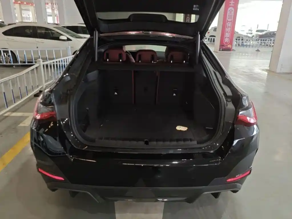 BMW i4 — миниатюра 8