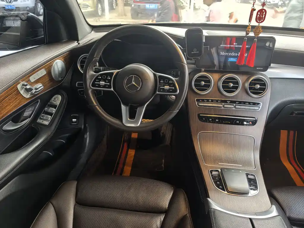 Mercedes-Benz GLC — миниатюра 10