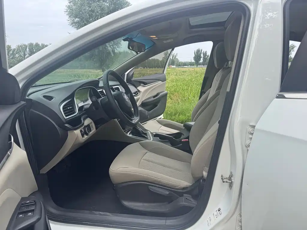 Buick Excelle — миниатюра 4