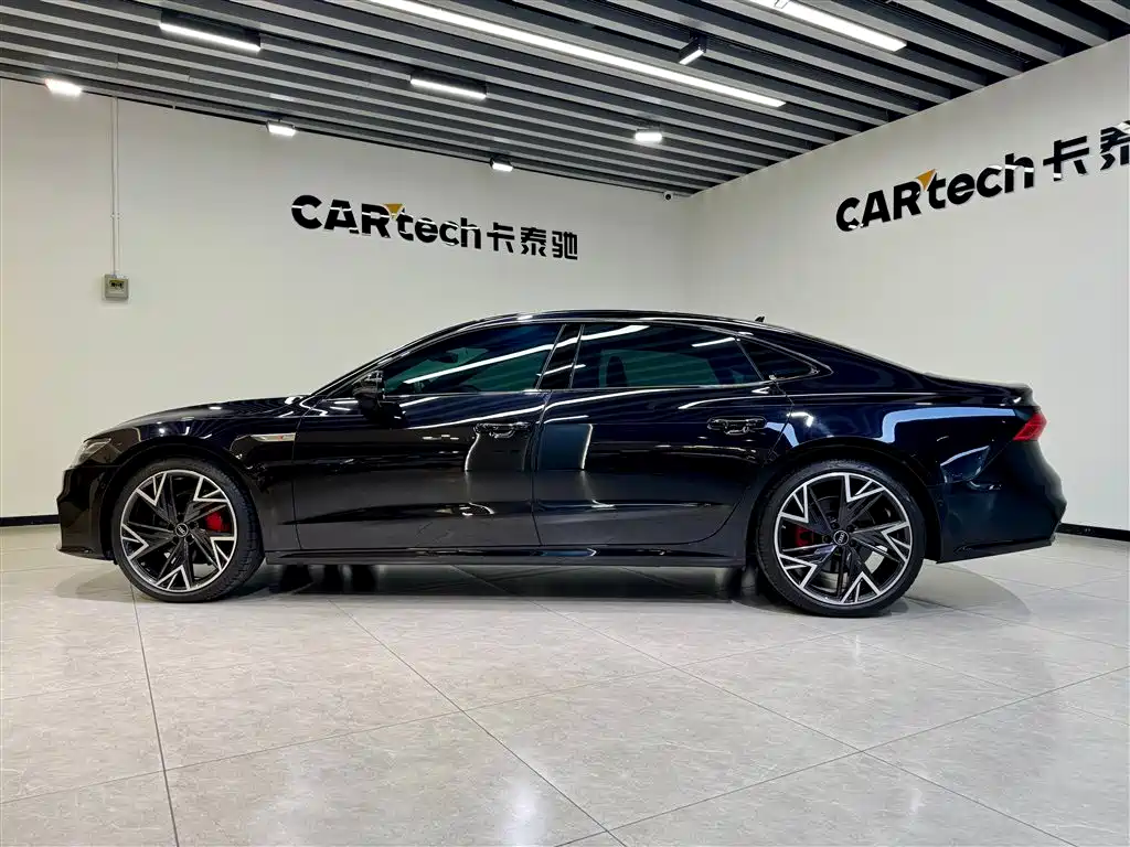 Audi A7L 2024 45 TFSI quattro