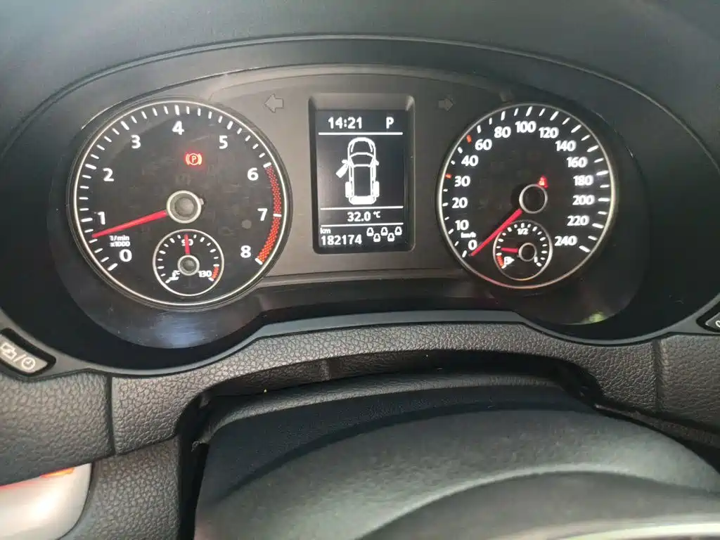 Volkswagen Sharan — миниатюра 13