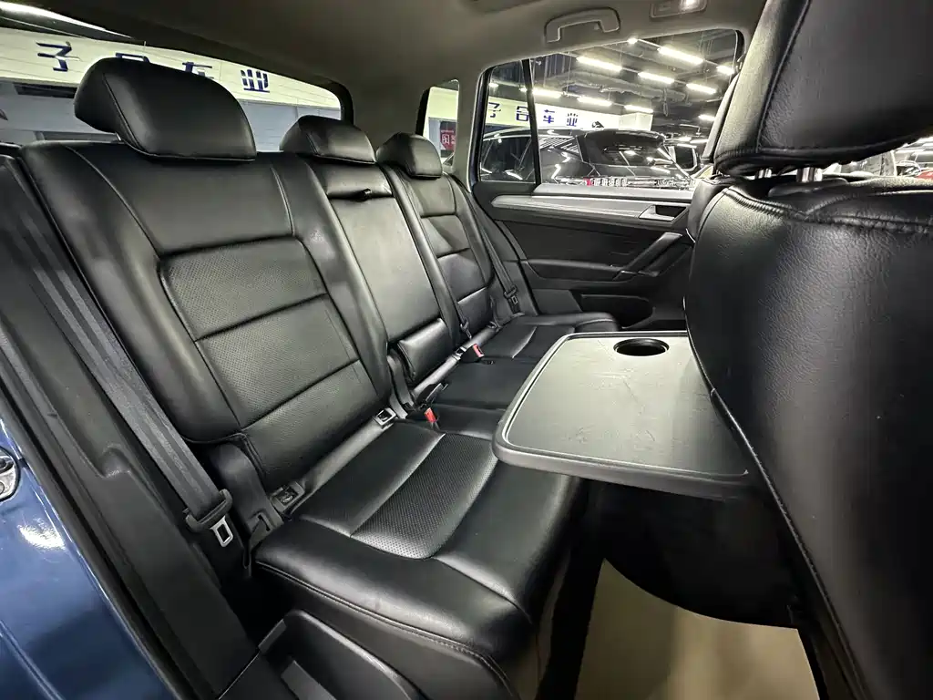 Volkswagen Golf Sportsvan 230TSI Auto Progressive Type, фото 12