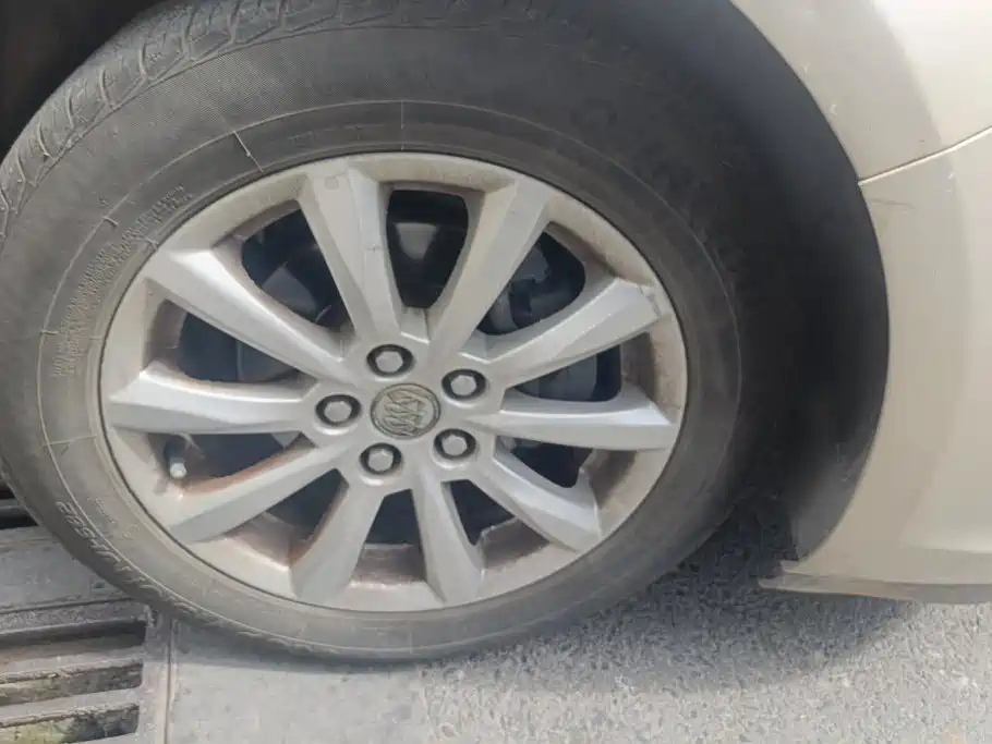 Buick Excelle — миниатюра 6