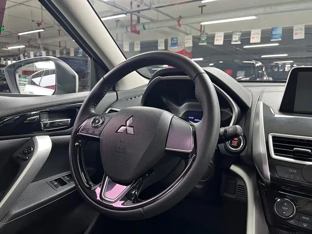 Mitsubishi Eclipse Cross — миниатюра 15
