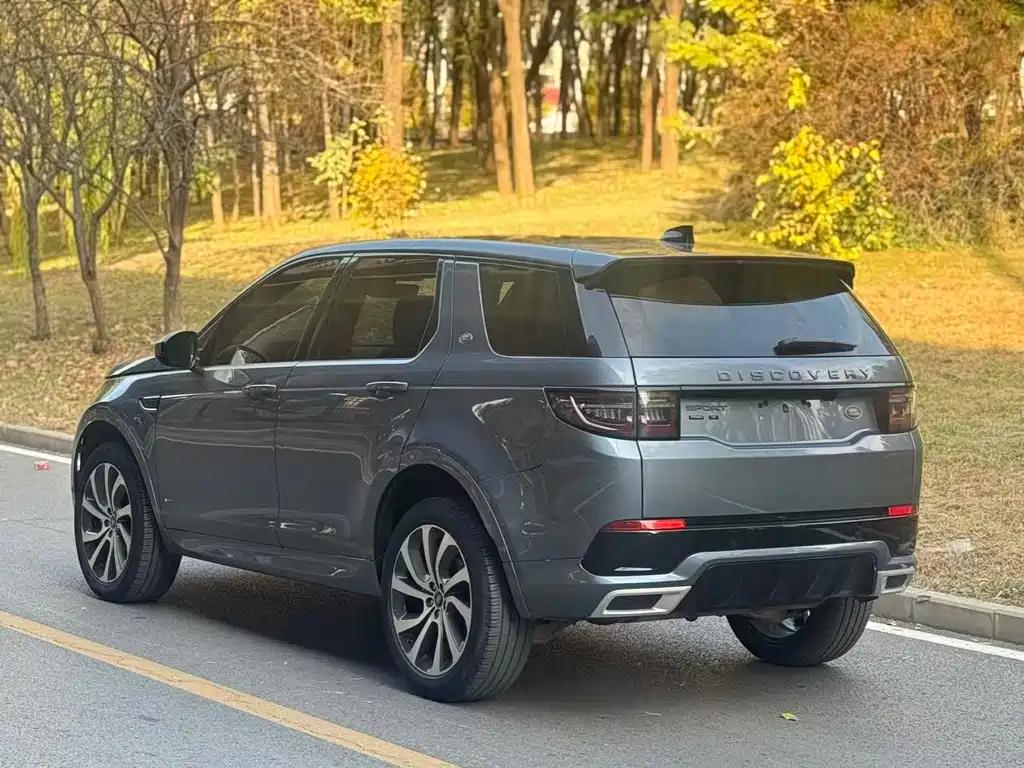 LAND ROVER DISCOVER SPORTS