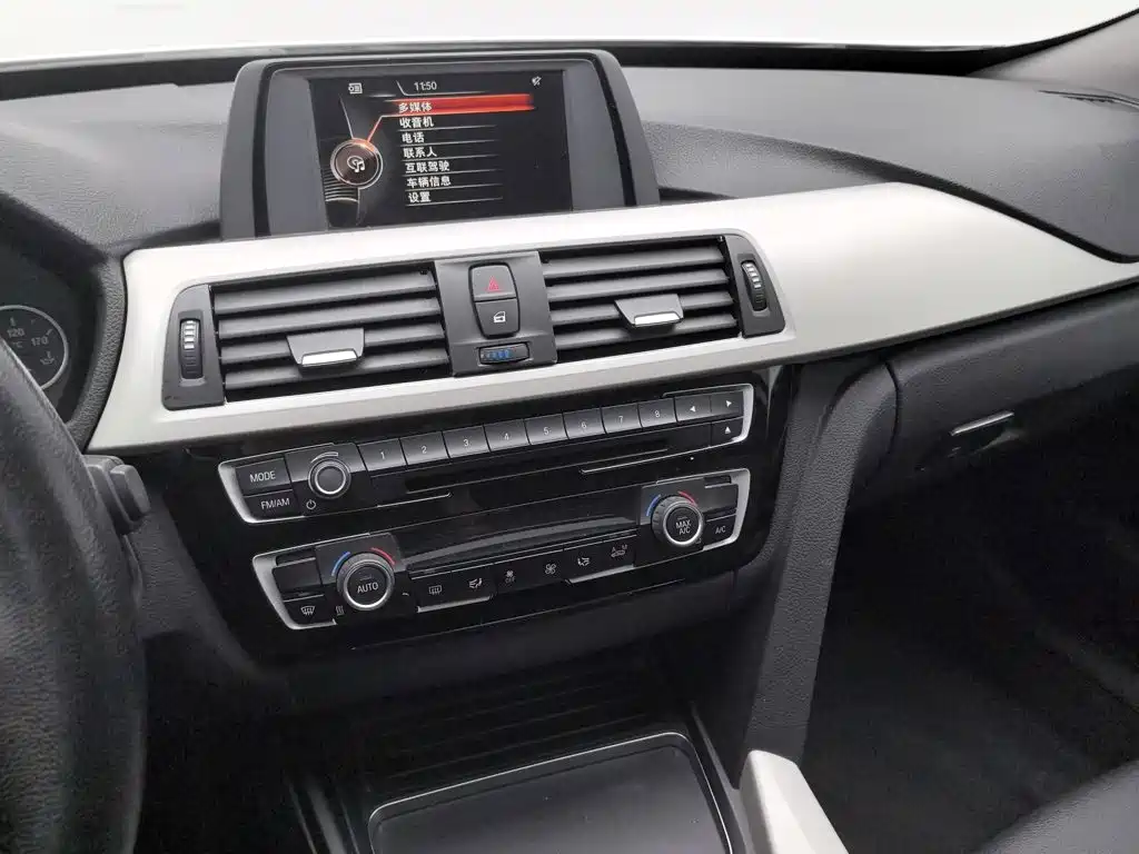 BMW 3 Series GT — миниатюра 12
