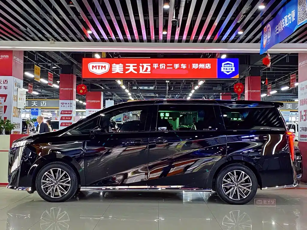 GAC TRUMPCHI M8
