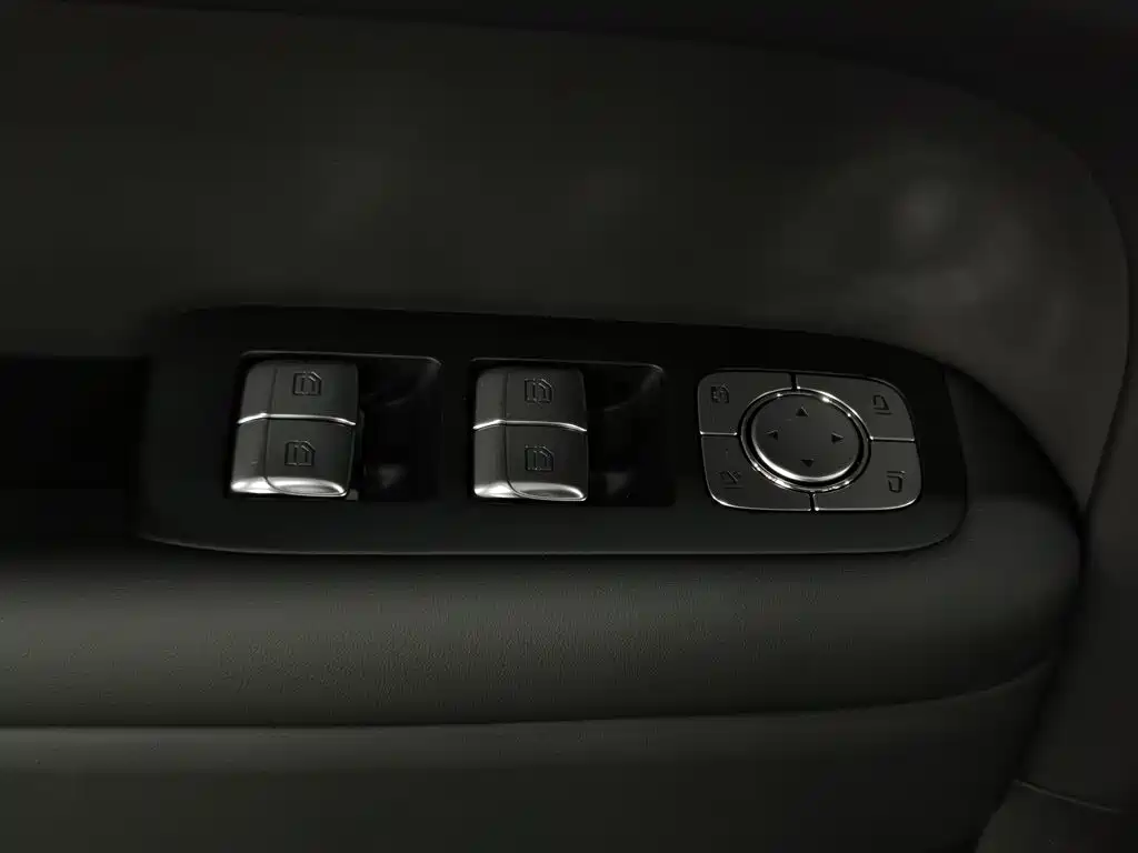 Li Auto Li L6 — миниатюра 9