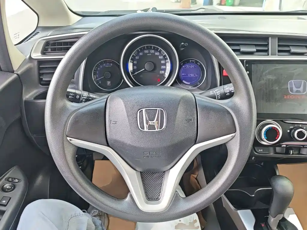 Honda Fit — миниатюра 11