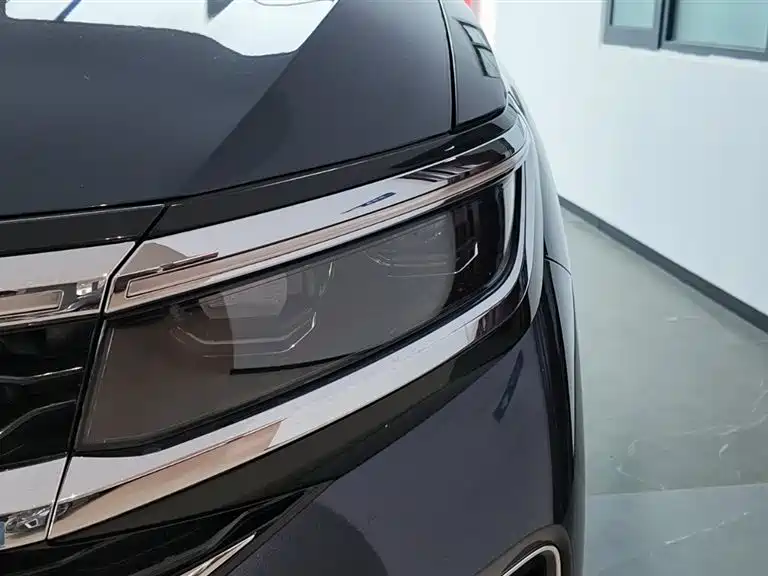 Volkswagen Talagon — миниатюра 4