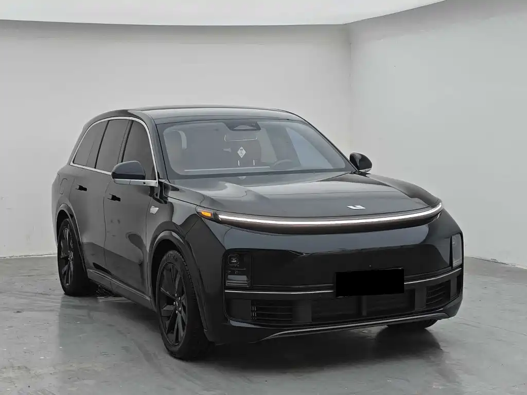 Li Auto L8