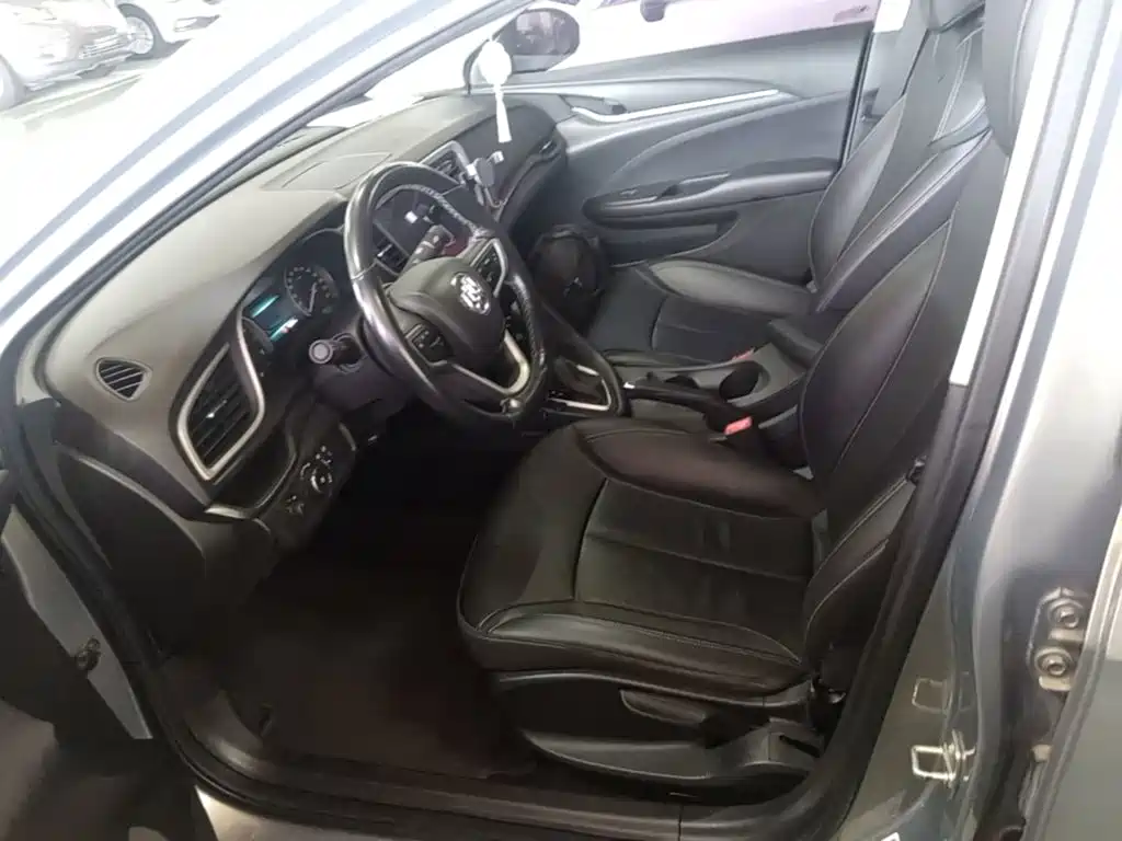 Buick Excelle — миниатюра 15
