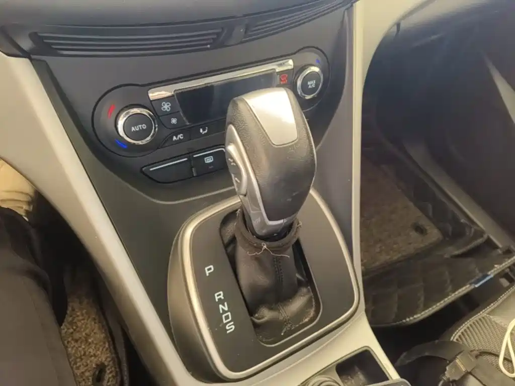 Ford Kuga — миниатюра 14