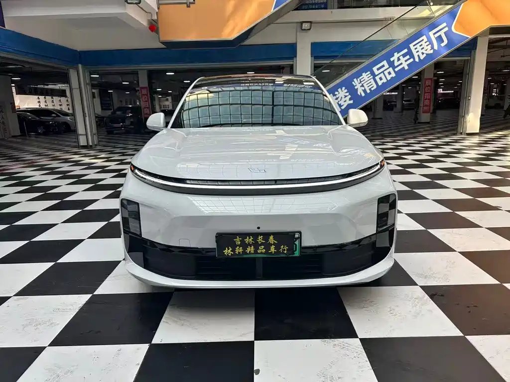 Li Auto Li L6 — миниатюра 2