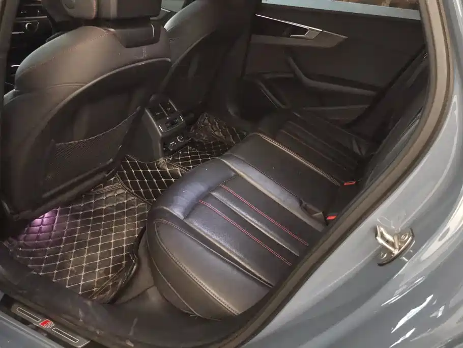 Audi A4L — миниатюра 11