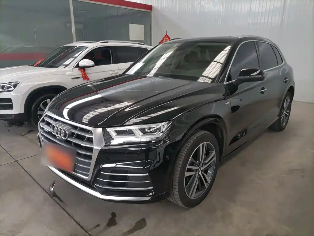 Audi Q5L — миниатюра 2