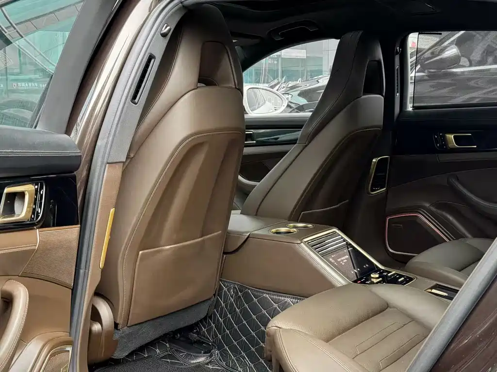 Porsche Panamera — миниатюра 6