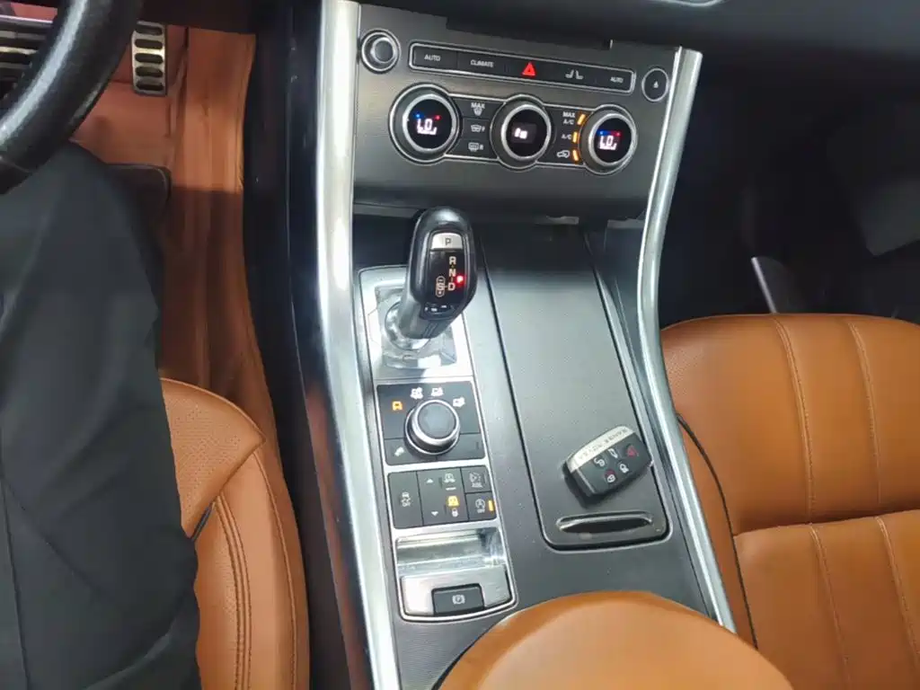 Land Rover Sport — миниатюра 14