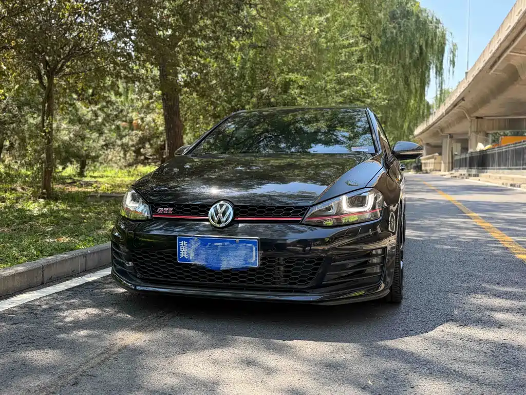 Volkswagen Golf GTI — миниатюра 4