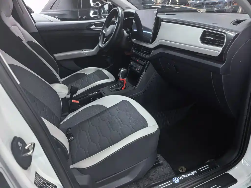 Volkswagen Tharu — миниатюра 5