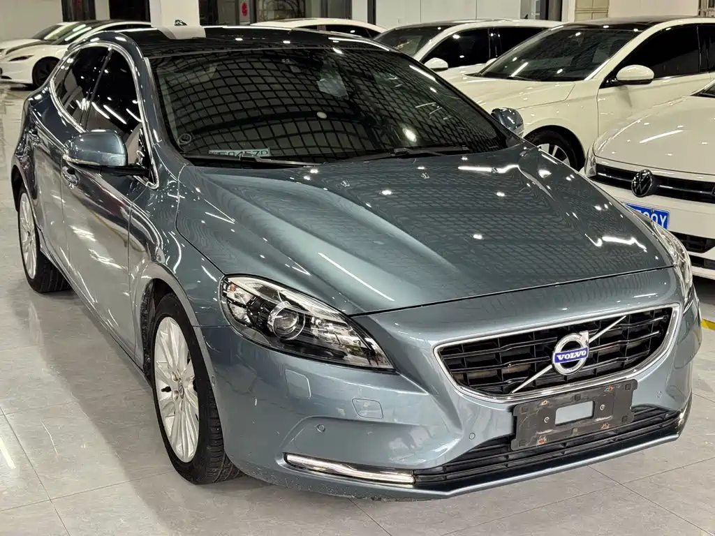 Volvo V40 — миниатюра 3