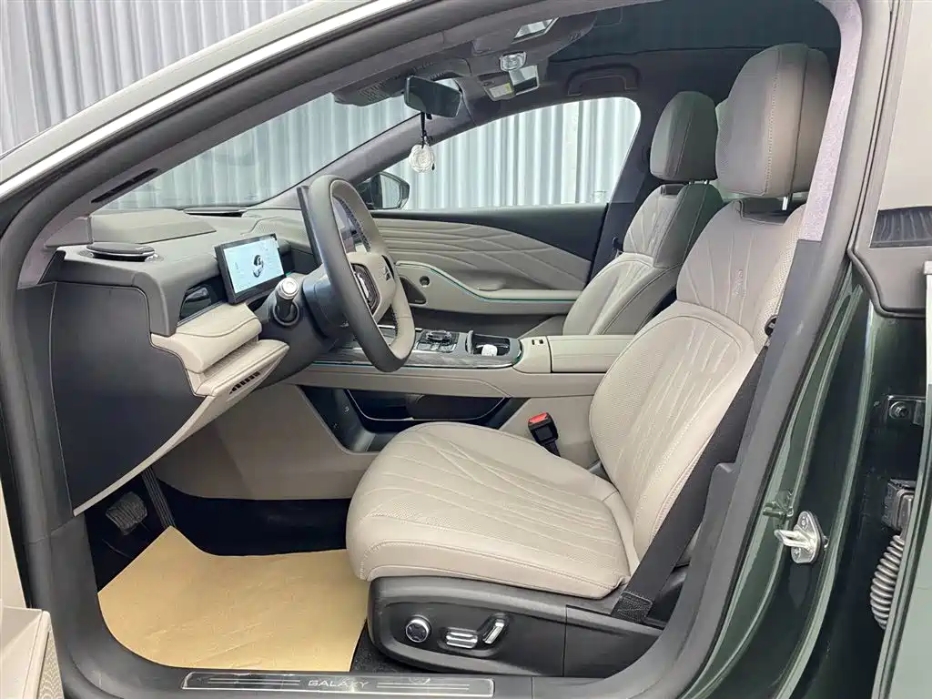Geely Galaxy Xingyao 8 130km EM-P Star Ship Edition, фото 7