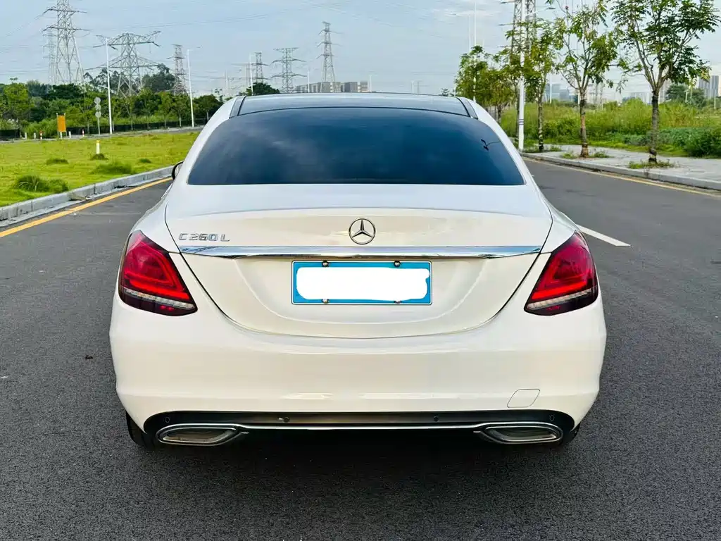 Mercedes-Benz C-Class — миниатюра 4