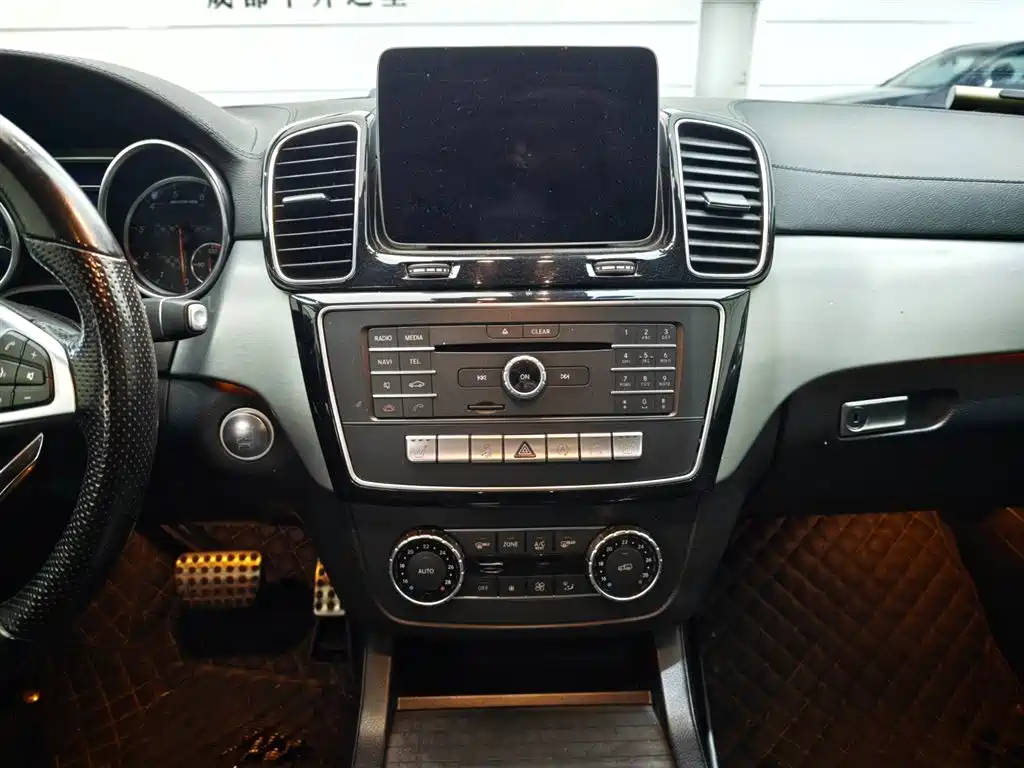 MERCEDES-BENZ GLE AMG