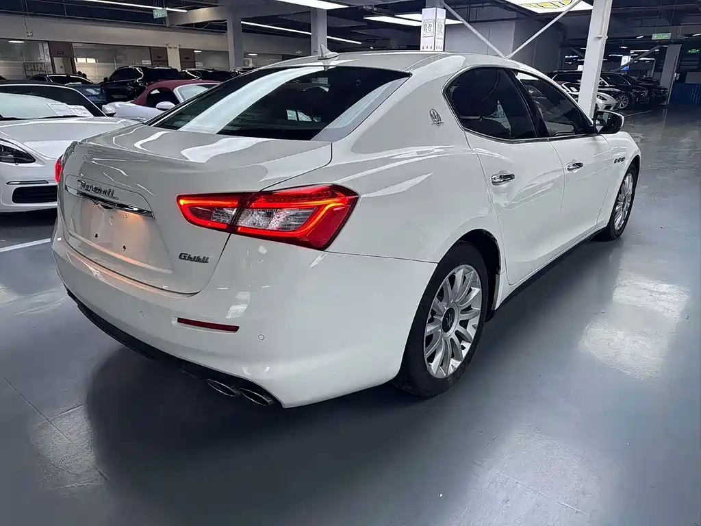Maserati Ghibli — миниатюра 17