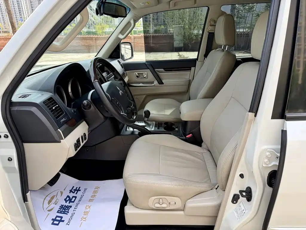 Mitsubishi V97 2019 3.8L