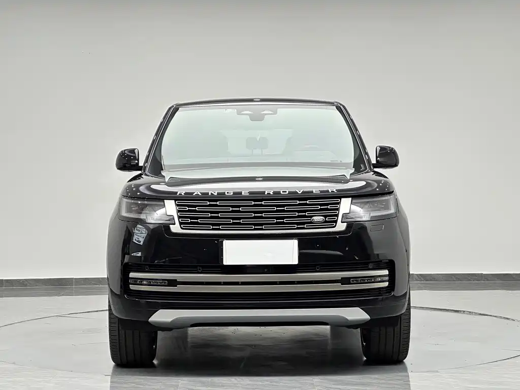 Land Rover Range Rover 2023 3.0 L6 400PS Long Wheelbase