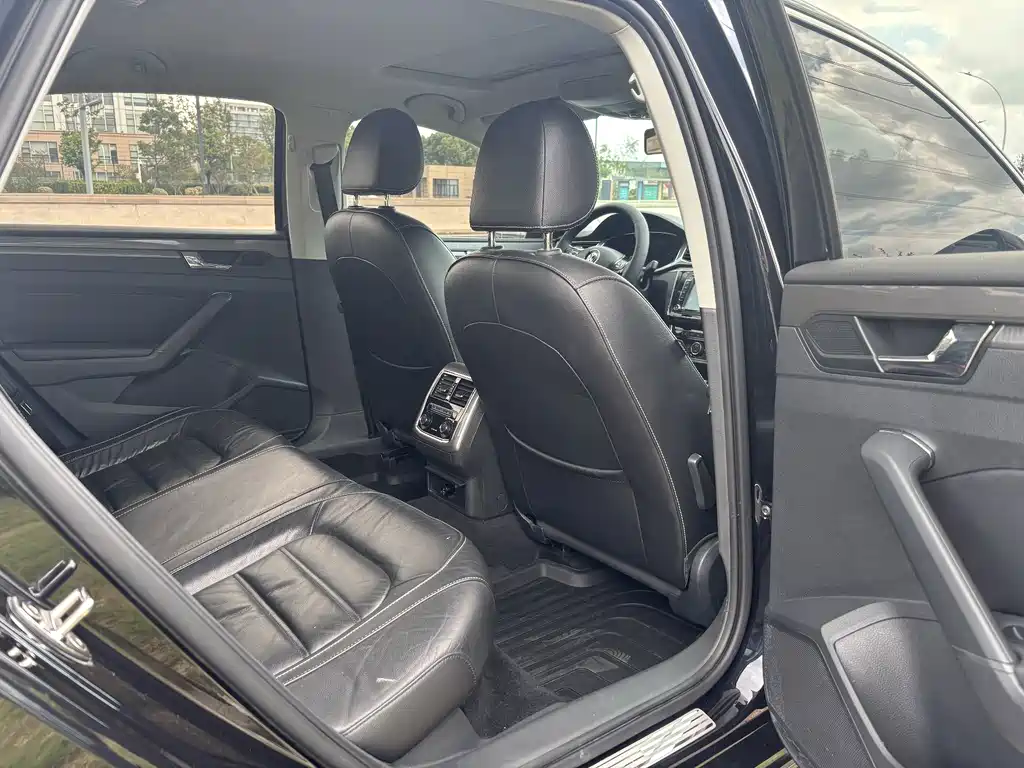 Volkswagen Passat — миниатюра 13