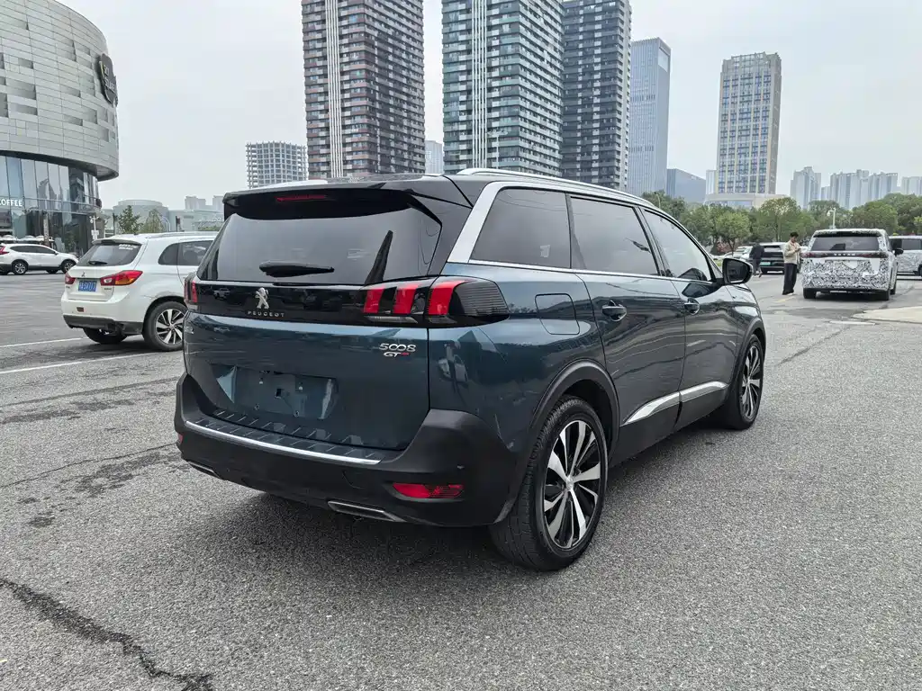 Peugeot 5008 — миниатюра 6