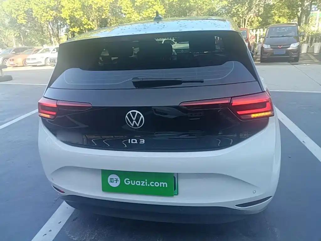 Volkswagen ID.3 — миниатюра 6