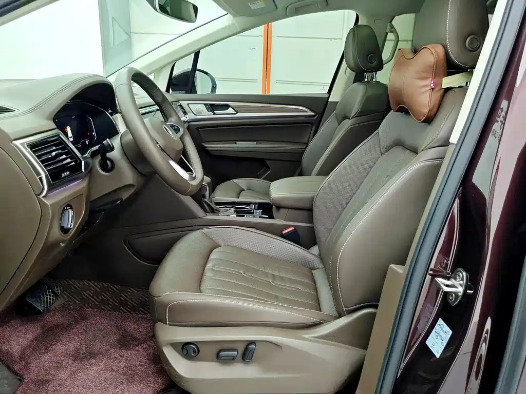 Volkswagen Viloran — миниатюра 5