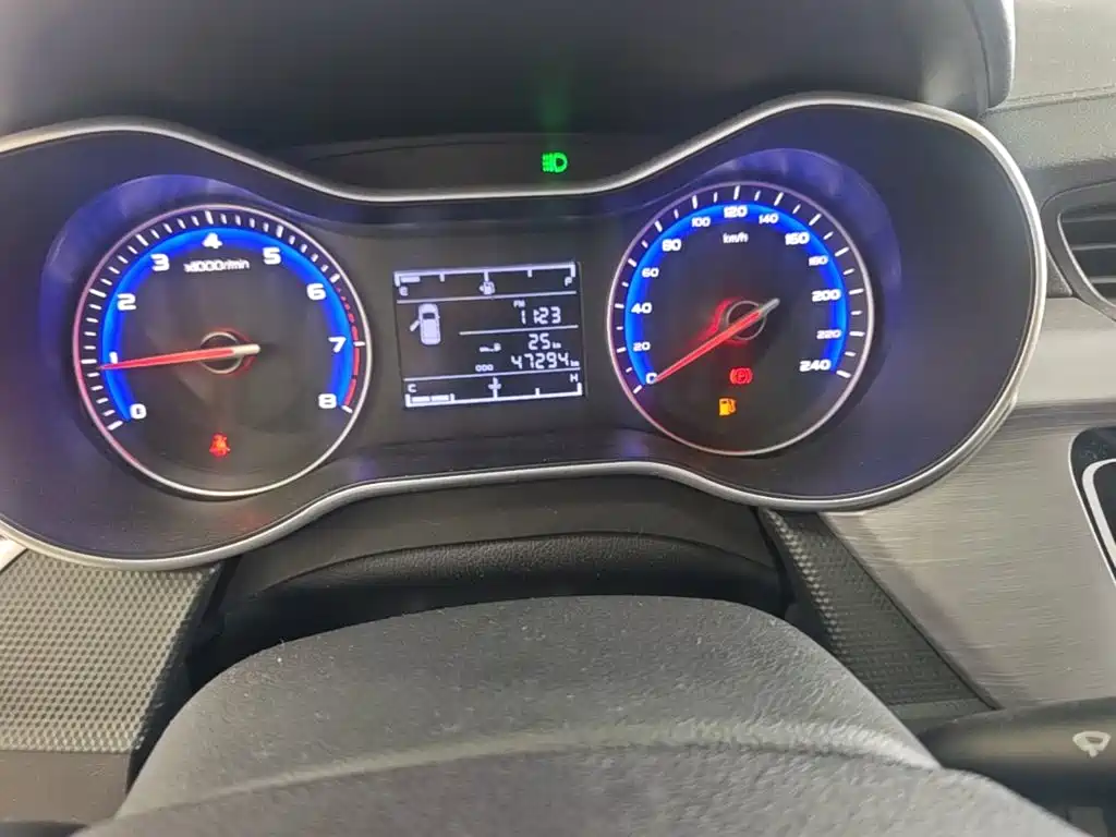 Geely Vision — миниатюра 12